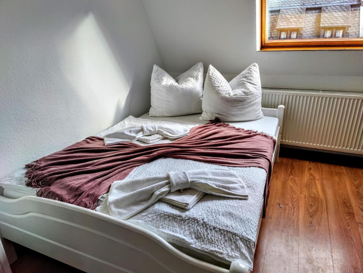 Yourfavoritebed 100M2 Designwohnung Mit Vollausstattung Πλάουεν Εξωτερικό φωτογραφία
